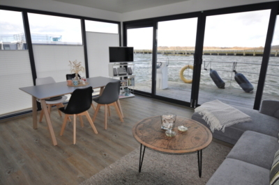 Floating 44 - Haus Charlotte